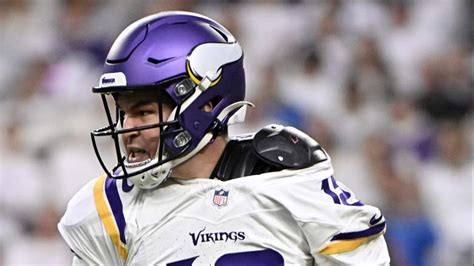 Will the Vikings bench veteran quarterback Nick Mullens in favor of rookie Jaren Hall?